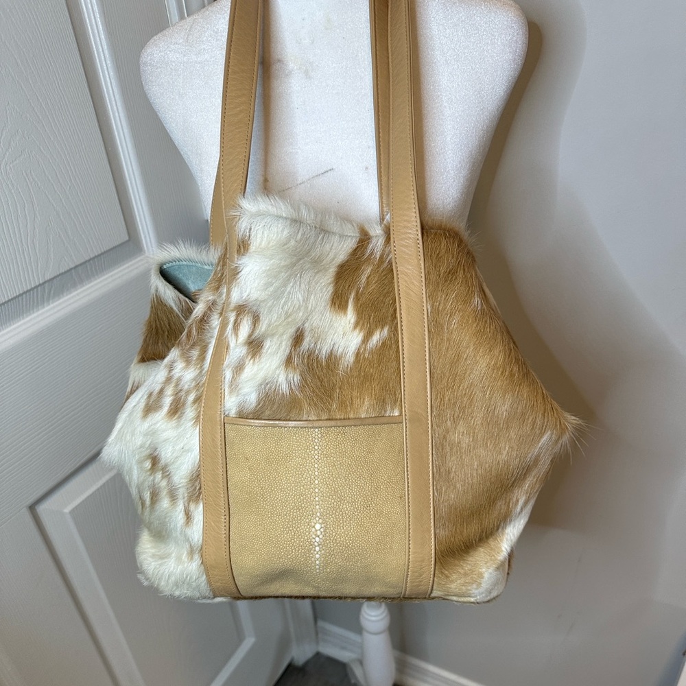 ViVI Black and Tan Leather Satchel with Gold Logo